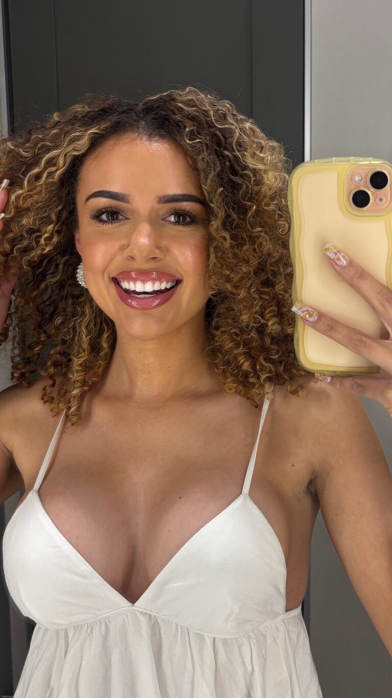 Alexius Adams Social Influencer Selfie